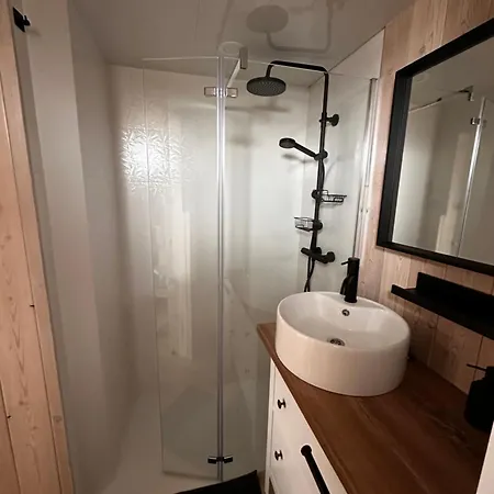 בית נופש Romantic Cabin With Hot/cold Tub And Finnish Sauna