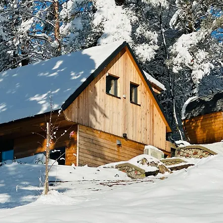Prázdninový dům Romantic Cabin With Hot/cold Tub And Finnish Sauna Sentvid Pri Sticni