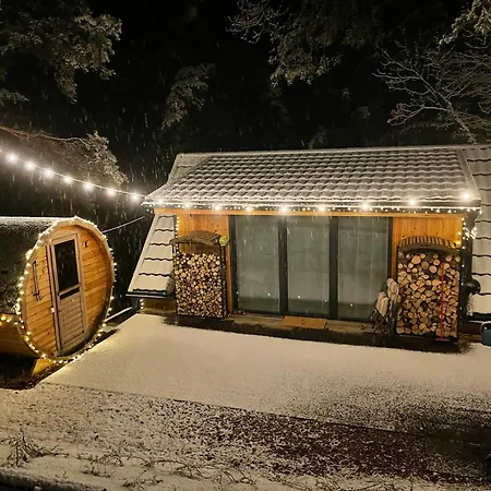 Romantic Cabin With Hot/cold Tub And Finnish Sauna